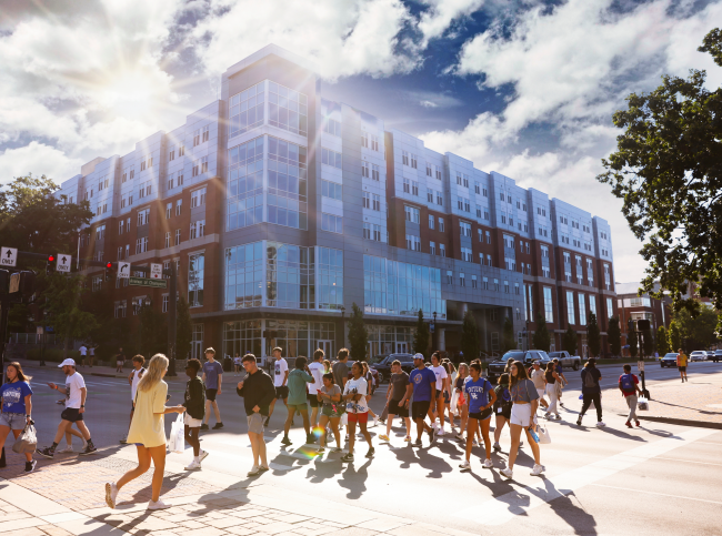 Students crossing Avenue of Champions